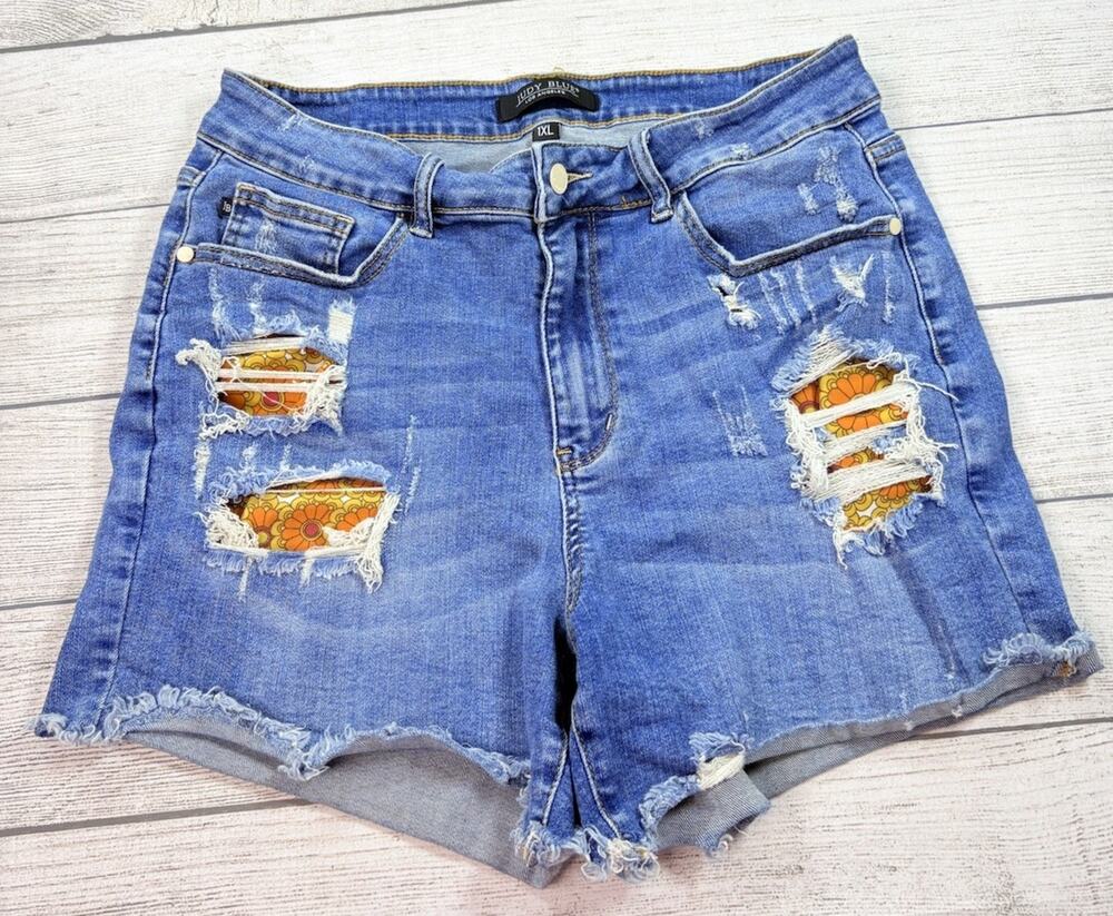 Judy Blue High Waist Distressed Denim Shorts Floral Patchwork J8150135 Size 1XL